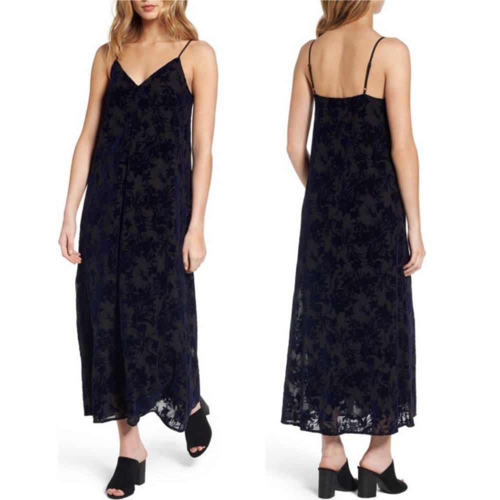 NWOT Hinge Navy Burnout Velvet Midi Dress